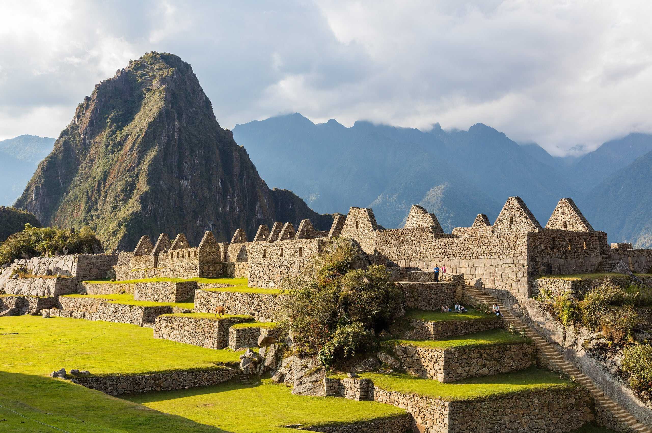 Ruínas de Machu Picchu e o Huayna Picchu