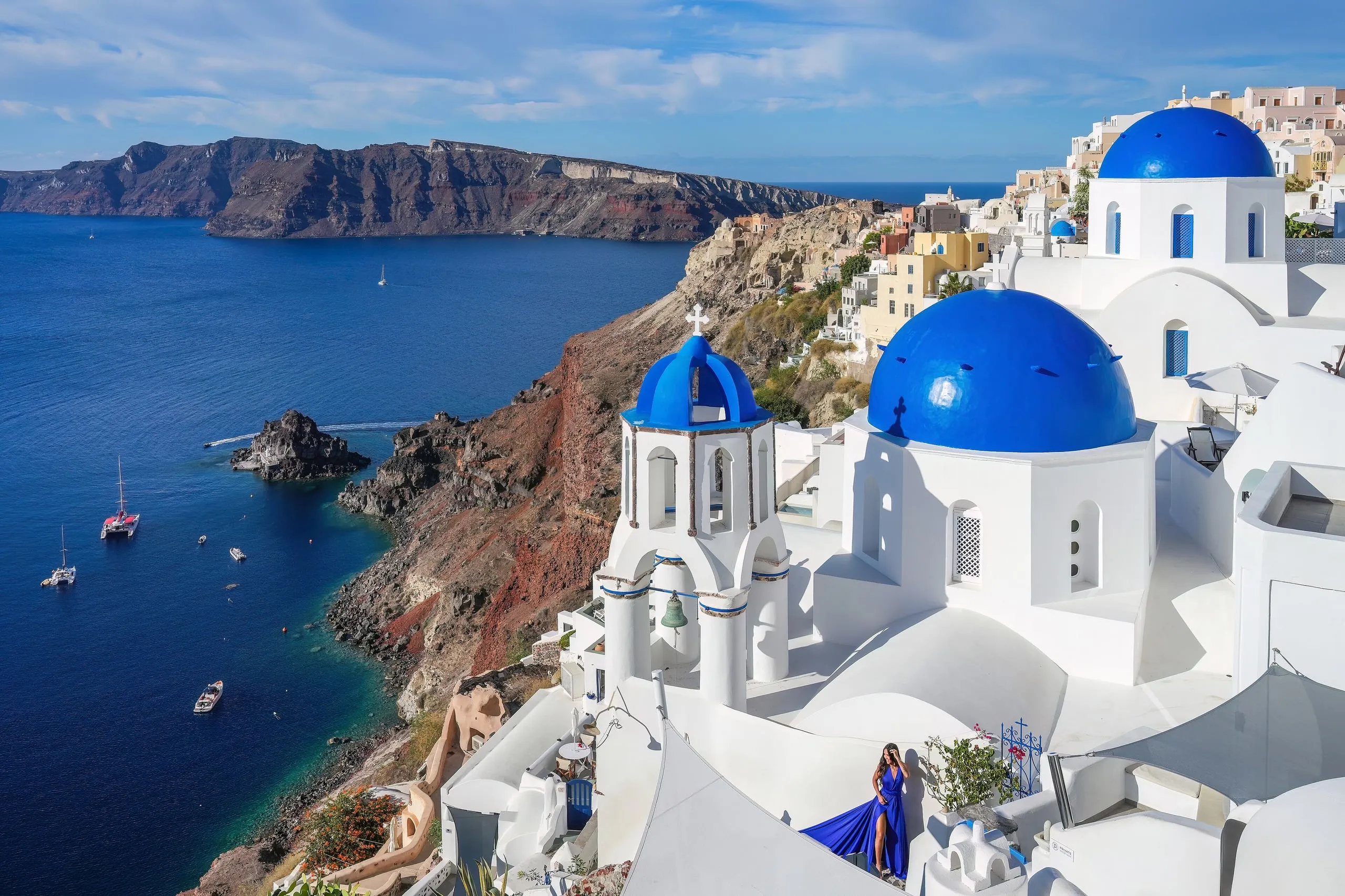 Cúpulas azuis de Oia, em Santorini